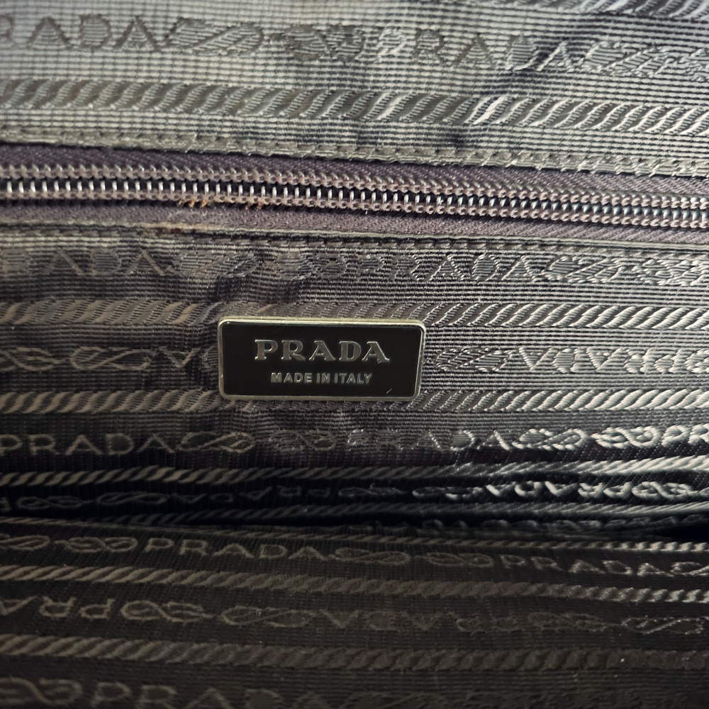 VINTAGE Prada Vitello Frame Bag - Picture 6 of 8